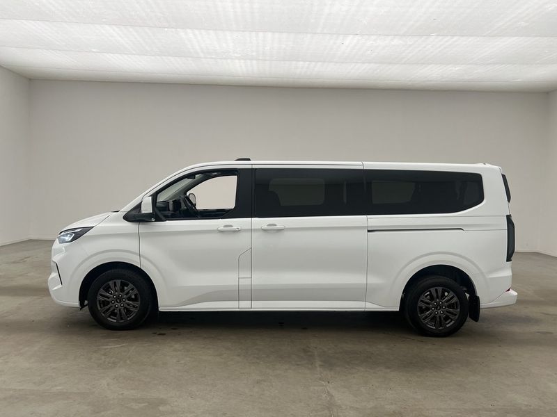 Ford Tourneo Custom bild 4