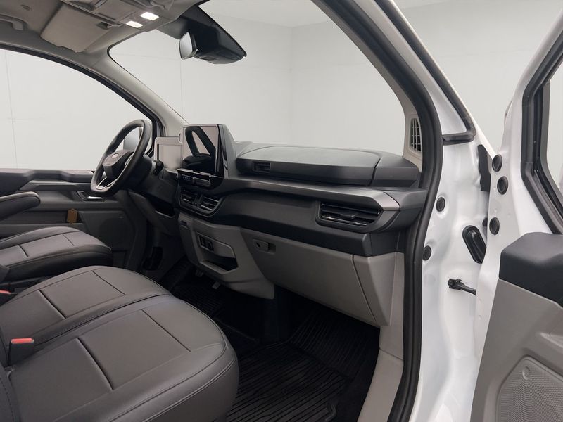 Ford Tourneo Custom bild 12