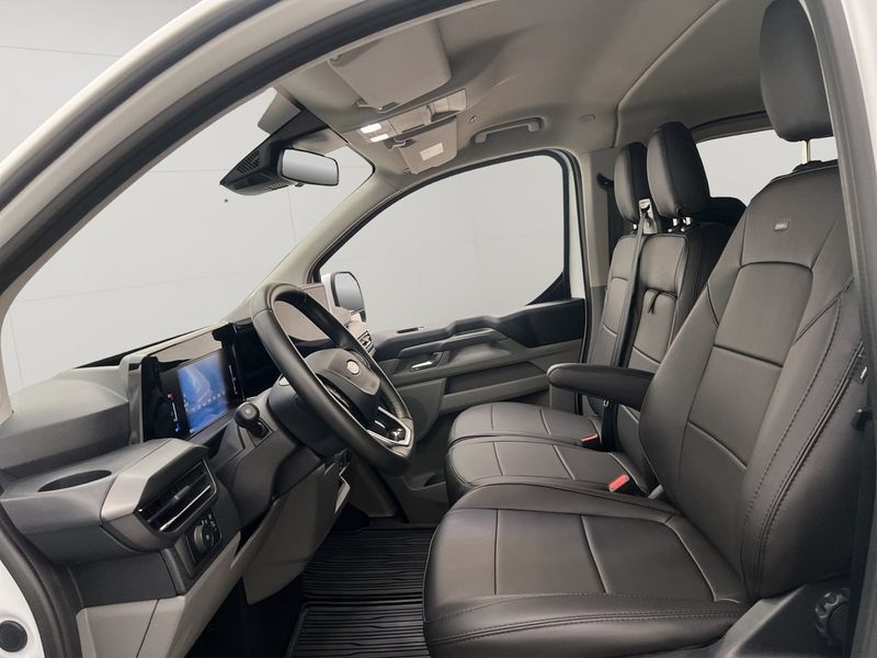 Ford Tourneo Custom bild 9