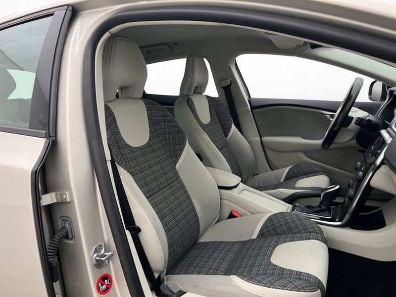 Volvo V40 bild 11