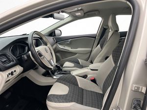 Volvo V40 bild 9