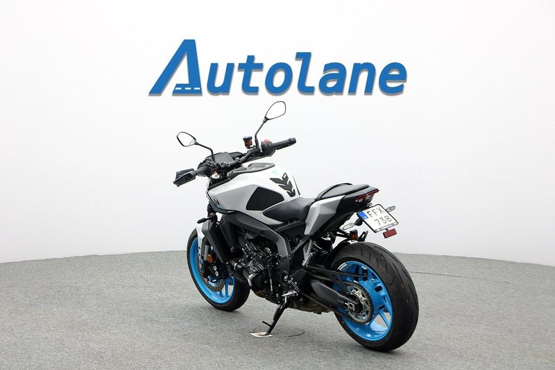 Yamaha MT bild 3
