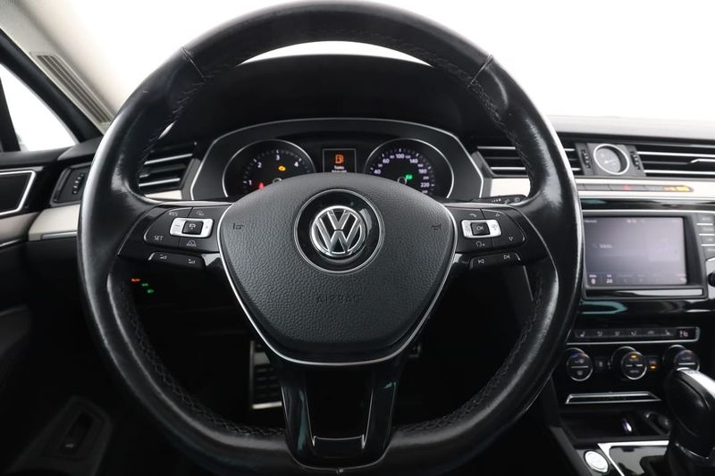 Volkswagen Passat bild 19