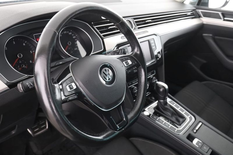Volkswagen Passat bild 12