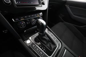 Volkswagen Passat bild 24