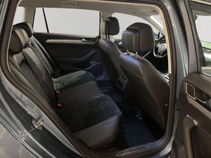 Volkswagen Passat bild 8