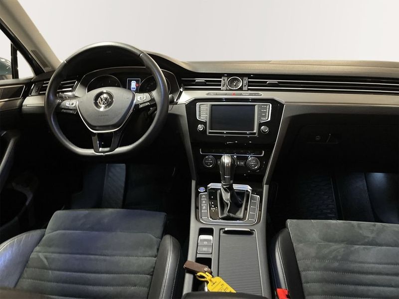 Volkswagen Passat bild 10