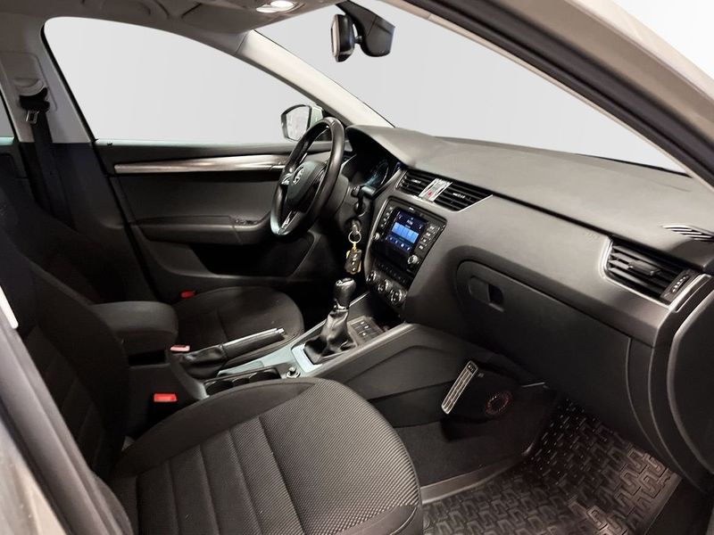 Skoda Octavia bild 9