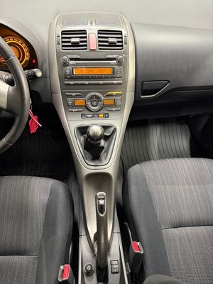 Toyota Auris bild 15