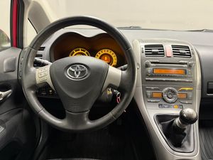 Toyota Auris bild 14