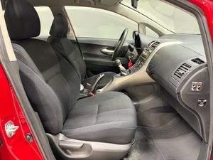 Toyota Auris bild 10