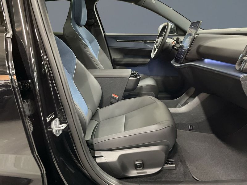 Volvo EX30 bild 7