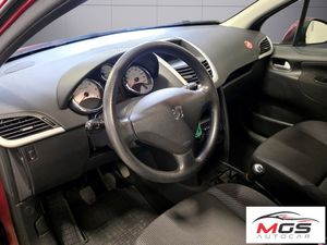 Peugeot 207 bild 17