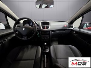 Peugeot 207 bild 11