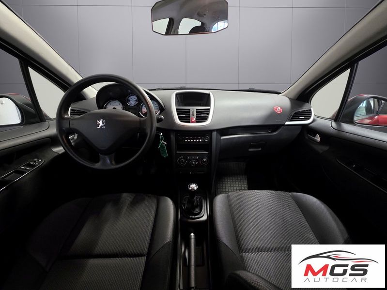 Peugeot 207 bild 11