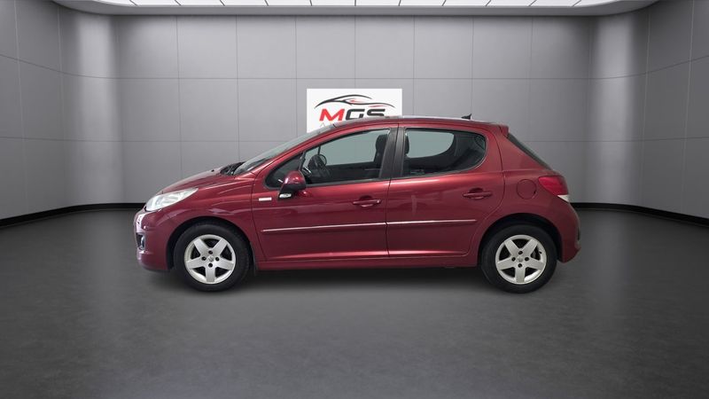 Peugeot 207 bild 8