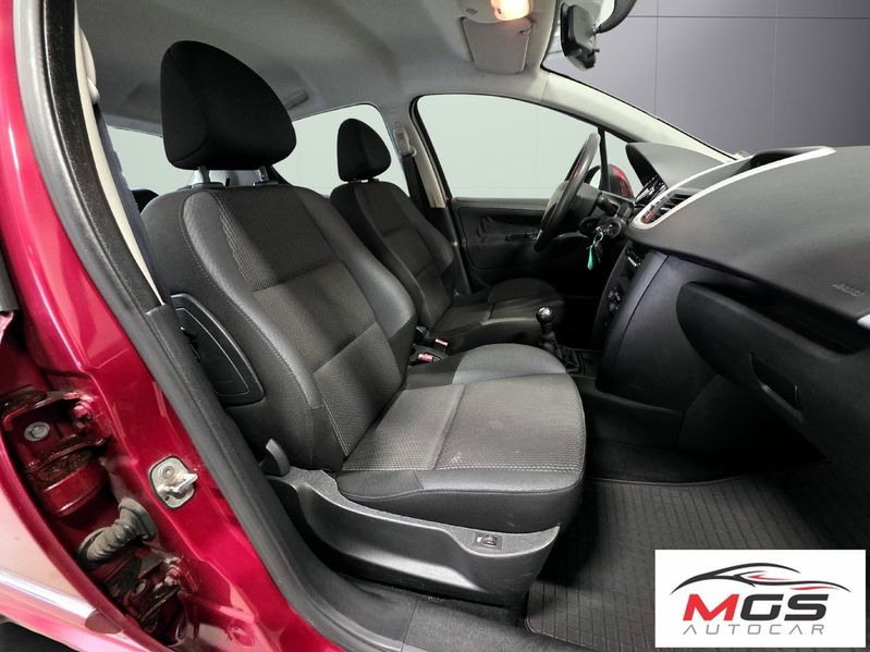 Peugeot 207 bild 13