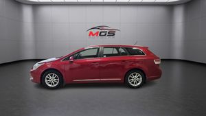 Toyota Avensis bild 8
