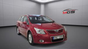 Toyota Avensis bild 2