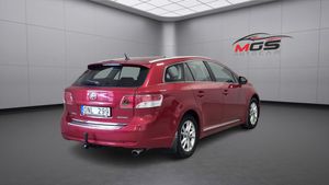 Toyota Avensis bild 4