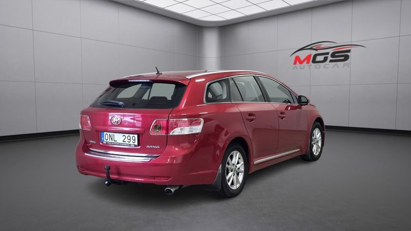 Toyota Avensis bild 4