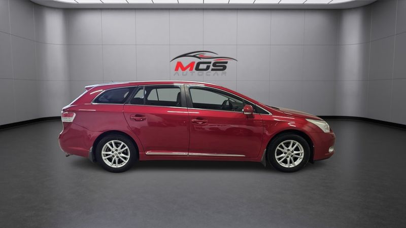 Toyota Avensis bild 7