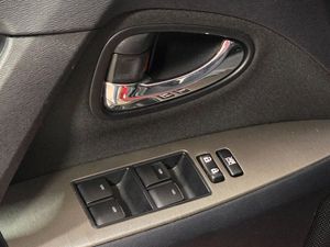 Toyota Avensis bild 19