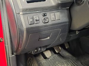 Toyota Avensis bild 17