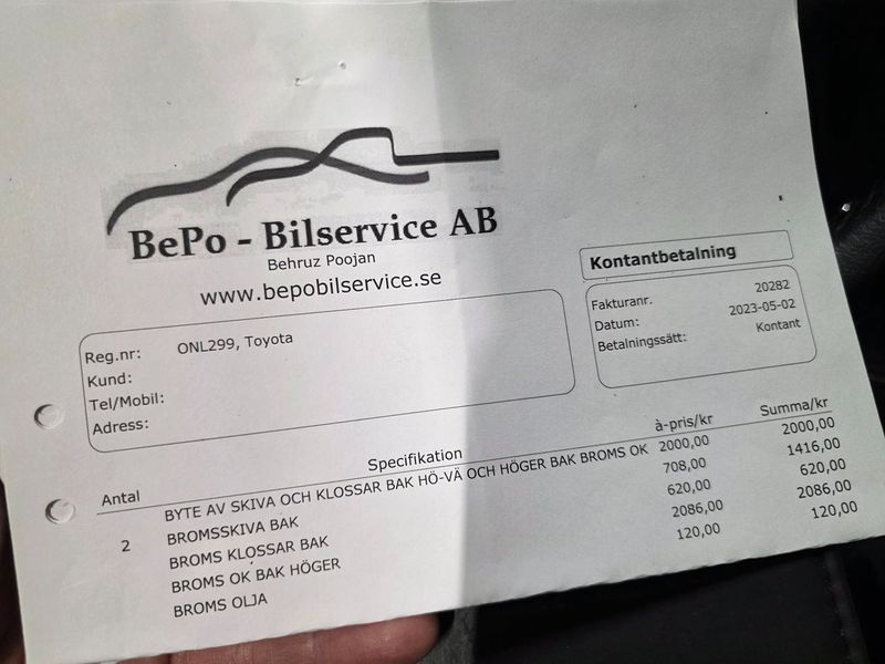 Toyota Avensis bild 26