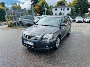 Toyota Avensis bild 2