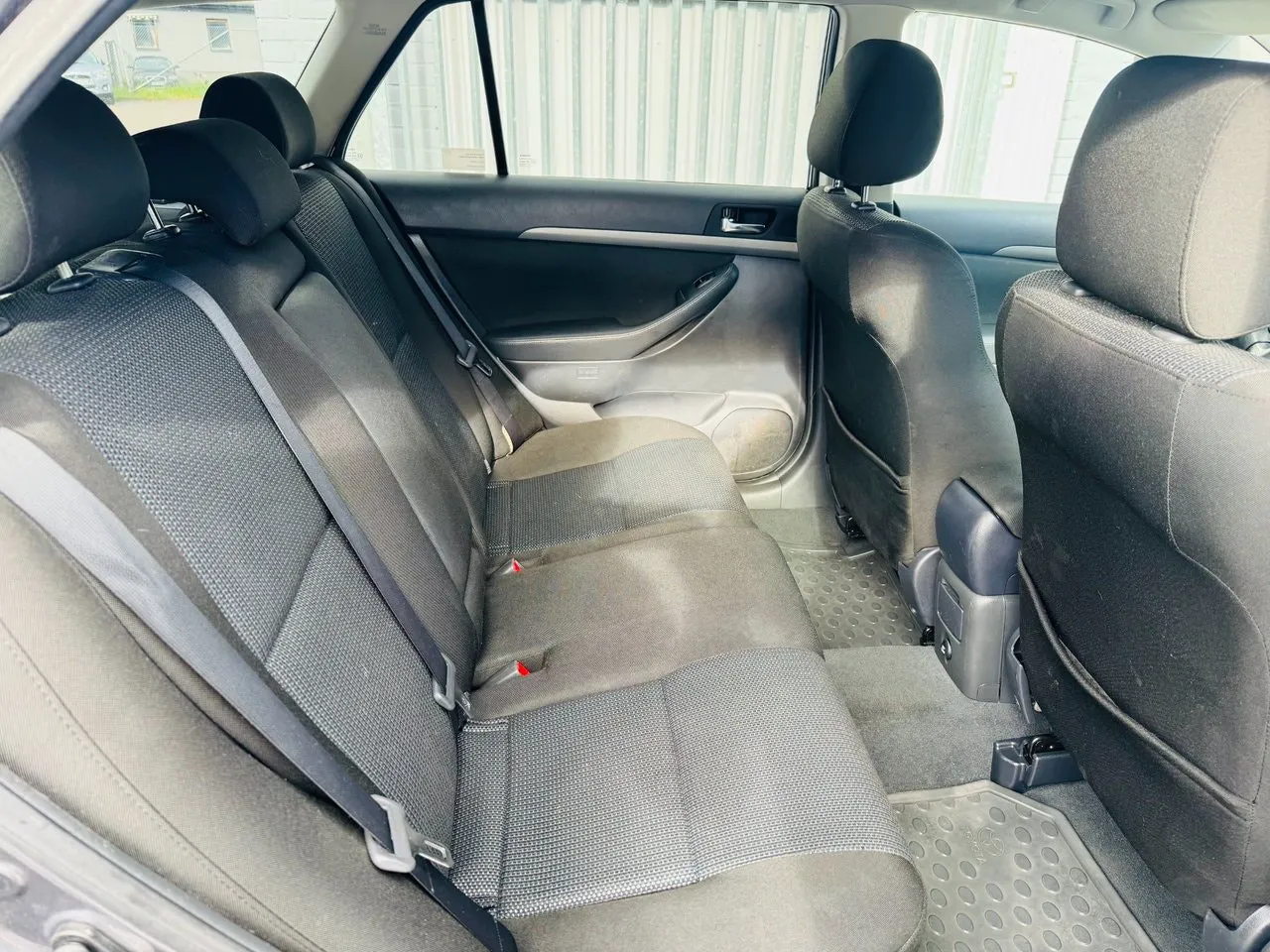 Toyota Avensis bild 6