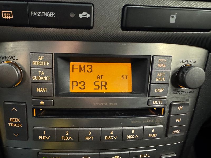 Toyota Avensis bild 23