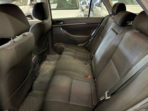Toyota Avensis bild 19