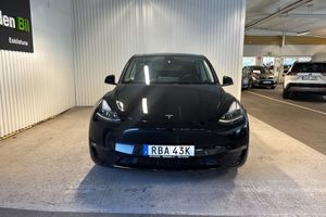 Tesla Model Y bild 8