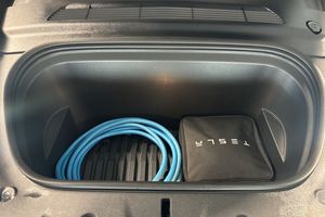 Tesla Model Y bild 25