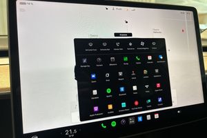 Tesla Model Y bild 21