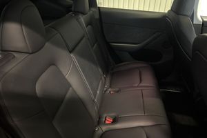 Tesla Model Y bild 13