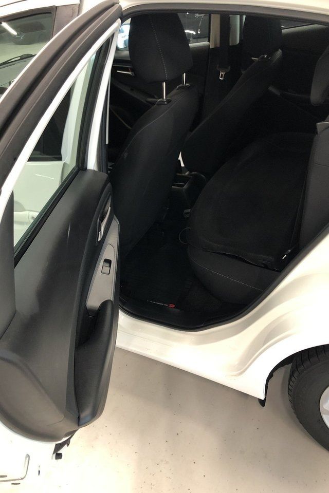 Mazda 2 bild 9