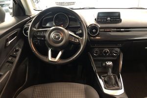 Mazda 2 bild 10