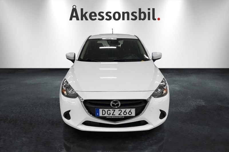 Mazda 2 bild 2