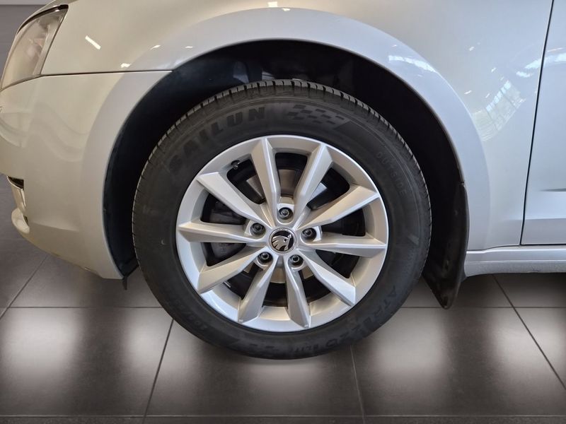 Skoda Octavia bild 9