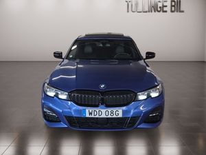 BMW 330 bild 8