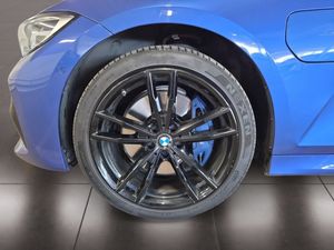 BMW 330 bild 9