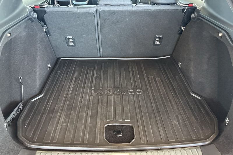 Lynk & Co 01 bild 14