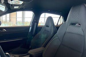 Lynk & Co 01 bild 12
