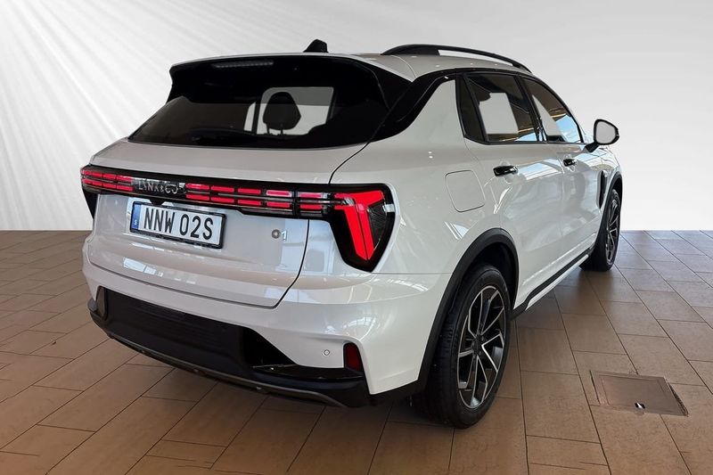 Lynk & Co 01 bild 4