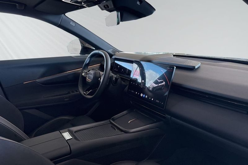 Lynk & Co 08 bild 9