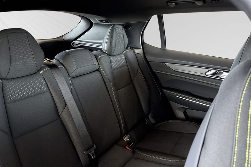 Lynk & Co 01 bild 10