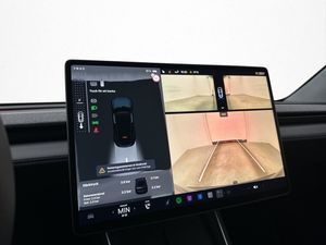 Tesla Model Y bild 20