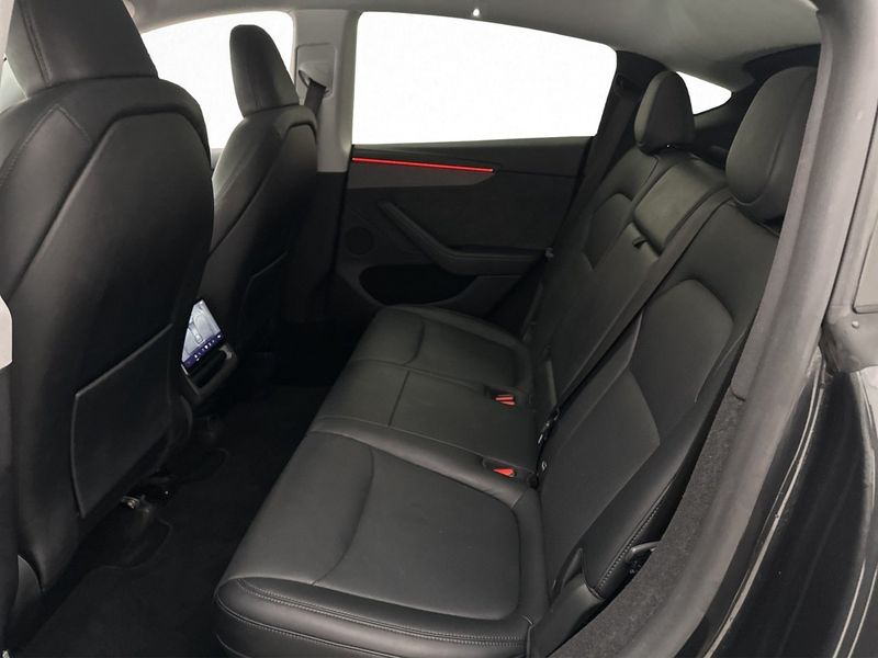 Tesla Model Y bild 29